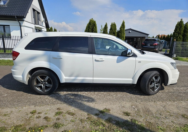 Dodge Journey cena 31900 przebieg: 141000, rok produkcji 2009 z Brzeg małe 301